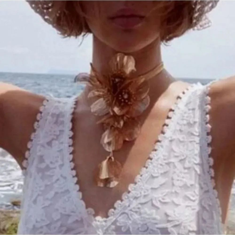 New ZARA Cascading Purple Flowers Floral Statement Necklace Trending | NWOT - Picture 6 of 13